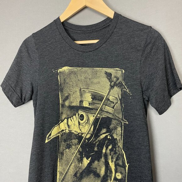 Plague Doctor T-Shirt Short Sleeves Gray Graphic Tee Beaked Healer Mask Top - Picture 4 of 8